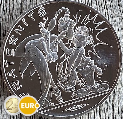 10 euros Francia 2015 - Asterix fraternidad y Latraviata